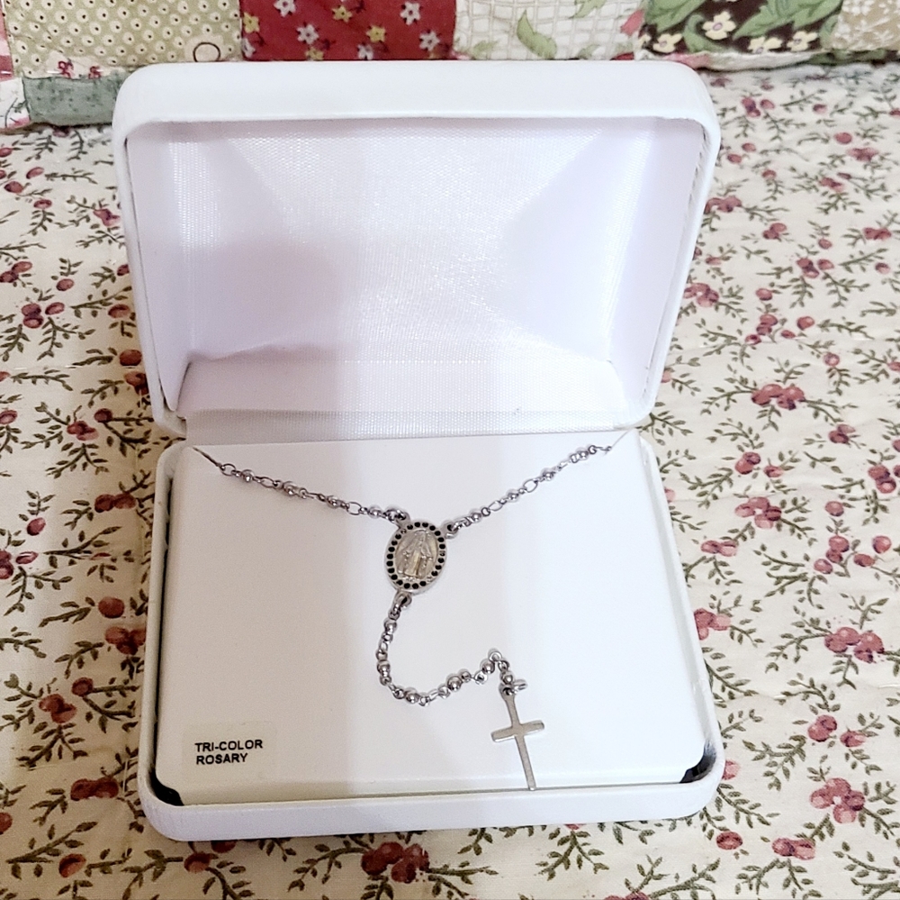 NWT Tri-Color Rosary Necklace.